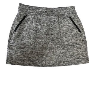 Tek Gear Gray Mini Skirt w/built in shorts with Black Zipper Accents